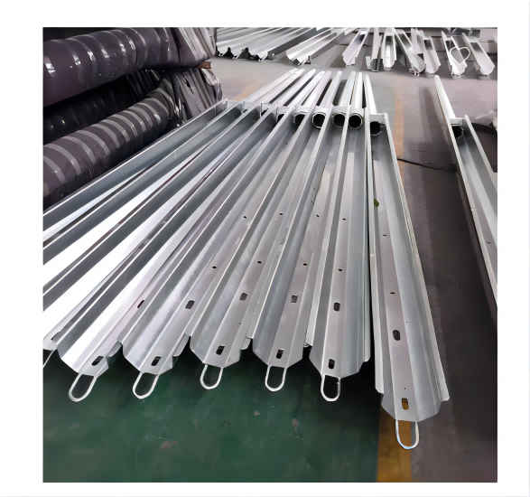 Galvanized Steel Tilt Street Light Poles